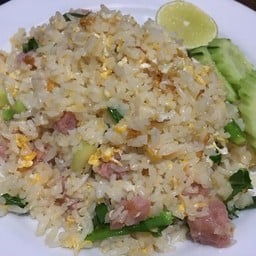 ข้าวผัดแหนม