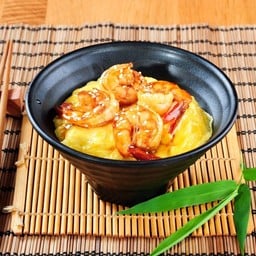 ข้าวหน้ากุ้งไข่นุ่ม