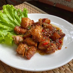 สามชั้นผัดพริกสด