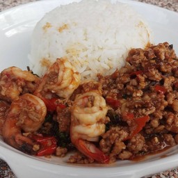 ข้าวกระเพราสองหมู