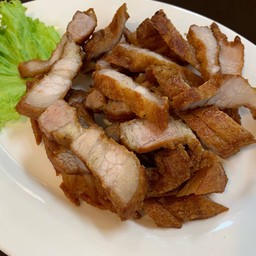 หมูสามชั้นทอดน้ำปลา