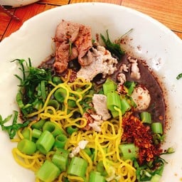 ป้าพัดก๋วยเตี๋ยวเรือ
