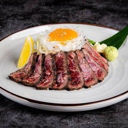 ยำเนื้อย่าง สไตล์ญี่ปุ่น