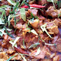 ผัดเผ็ดหมู