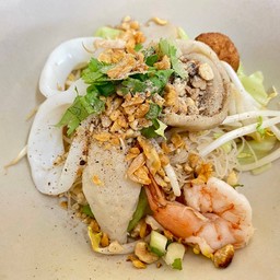 ก๋วยเตี๋ยวทะเล ต้มยำแห้ง
