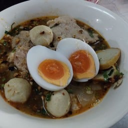 ก๋วยเตี๋ยวต้มยำหน้ากิติ