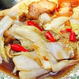 ผัดผักกาดขาวหมูกรอบ(ราดข้าว)