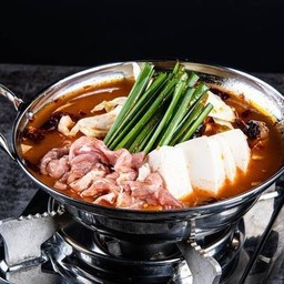 นาเบะ หม้อไฟหมูดำและไก่