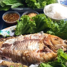 ลูกย่าเมี่ยงปลาเผา สาขาตลาดห้วยปราบนคร