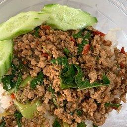 ข้าวกะเพราหมูสับ