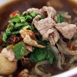 ก๋วยเตี๋ยวแชมป์ป้าสวย(ซอยโรงฆ่าสัตว์)