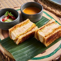 ชิกเก้นสะเต๊ะ ซานโด๊ะ