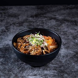 ข้าวหน้าหมูน้ำมันงา
