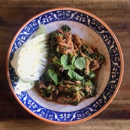 ลาบไก่อบ