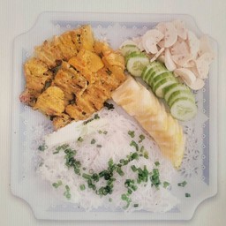 หมูตะไคร้หมี่