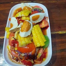 ตำข้าวโพดไข่เค็ม มาร้านนี้ต้องสั่งบอกเลยว่าเด็ดมาก ขอบอก..