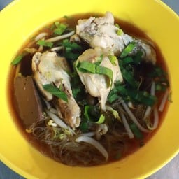 ก๋วยเตี๋ยวไก่