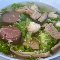 เกาเหลาเลือดหมู