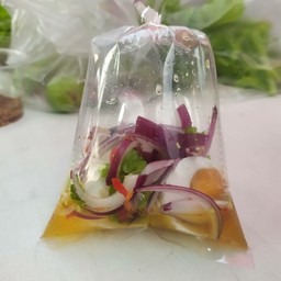 ยำไข่เค็ม