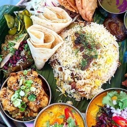 Winter set meal vegan free samosa