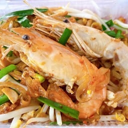 คั่วไก่ ผัดไทย บ้านเอ้ธ์