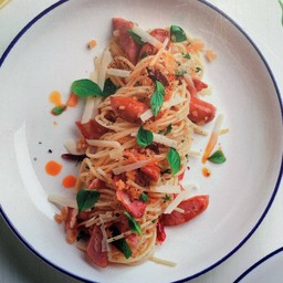 สปาเก็ตตี้โอริโอ้เบคอนไส้กรอก