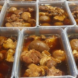 ไข่พะโล้ขาหมู
