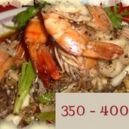 กุ้งแม่น้ำ ผัดพริกไทยดำ