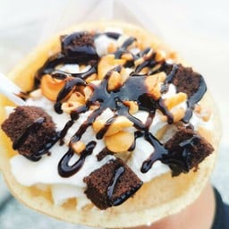 J&June crepe&cafe ศูนย์อาหารก้ำกึ่ง