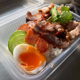 หมึกหล่อ หมึกไข่เค็ม อาหารตามสั่ง อาหารตามสั่ง