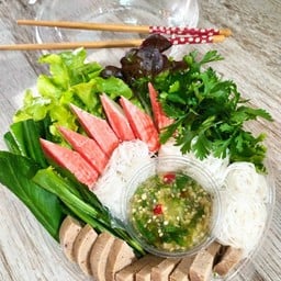 หมี่แซ่บ