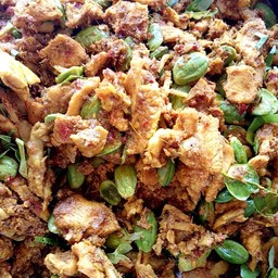 ผัดเผ็ดไก่กับสะตอ.ถั่วฟักยาว