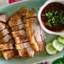 หมูกรอบเสี่ยกี้ สาขา2
