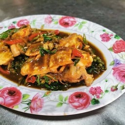 ปลาทับทิมผัดฉ่า