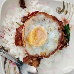 ร้านข้าวต้มครัวคุณเปี๊ยก
