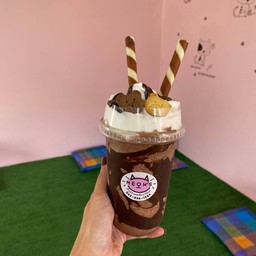 Meow's เมี้ยวส์ ร้านนมเฟี้ยวๆที่มีแมว