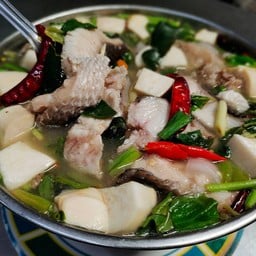 สวนอาหารบ้านตอไม้