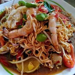 ตำมาม่าหมูยอกุ้งสุก