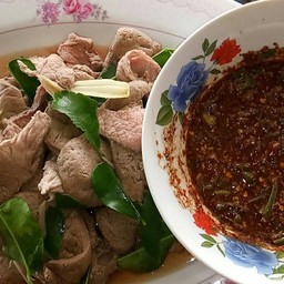ลวกจิ้มเนื้อ