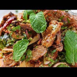 น้ำตกเนื้อ