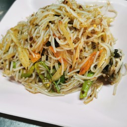 ส้มตำขนมจีน