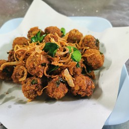 ลาบหมูทอด