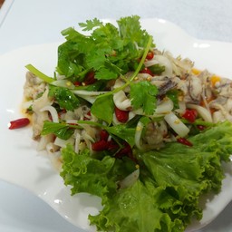 ยำไส้ตัน