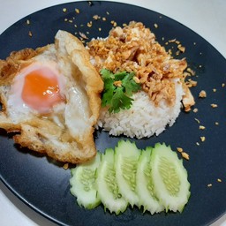 ข้าวไก่กระเทียมพริกไทย