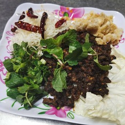 ลาบแดงคัวเมืองเหนือหมู