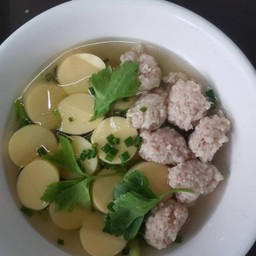 ต้มเต้าหู้ไข่หมูล้วนๆ