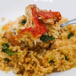 ข้าวผัดกระเพราเป็ดย่าง(นู้ดเดิ้ล การ์เด้น บะหมี่เกี๊ยว)