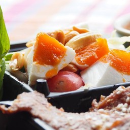 ส้มตำไทยไข่เค็ม