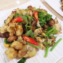 ผัดแห้งคั่วไข่หมึก (กับข้าว)