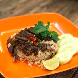 ข้าวผัดพริกขี้หนูสด เนื้อเค็ม